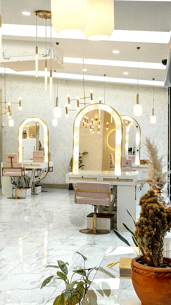 Saç & Makyaj Stüdyosu